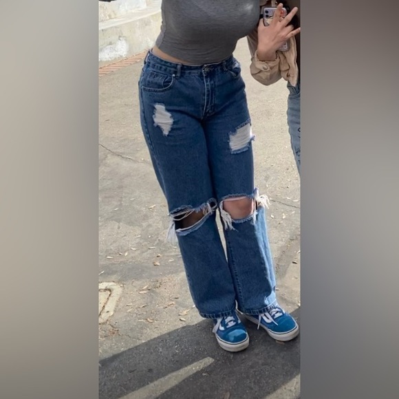 Navy Blue jeans from Shein selected size “Medium” - Picture 6 of 6